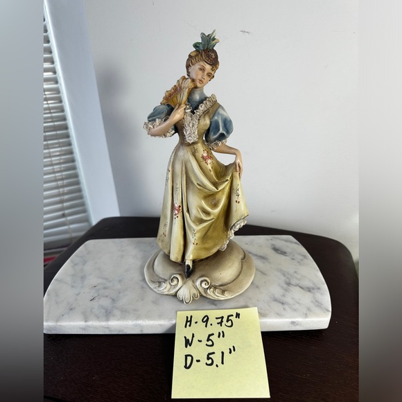 Vintage Italy Borsato Lace Porcelain Rococo Lady w/ Fan Figurine - Picture 15 of 15